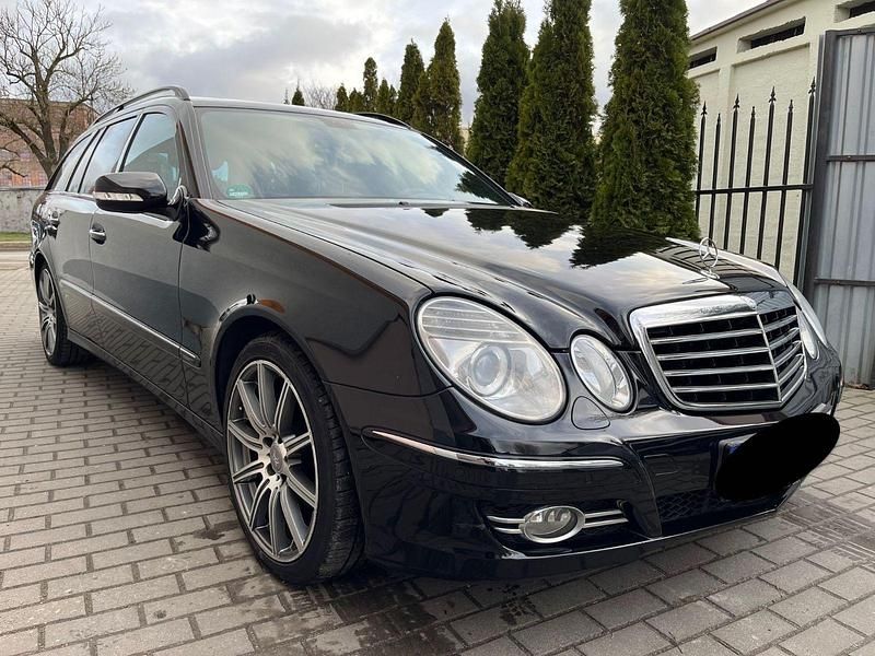Gebraucht Mercedes E280 Avantgarde 190 PS (139 kW) 2008 Schwarz Kombi