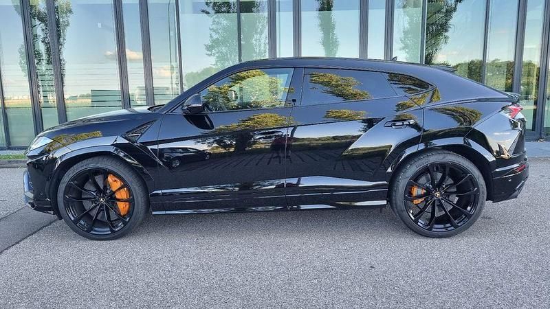 Schwarz Gebraucht 2022 Lamborghini Urus SUV | 241.600 € - Bild 1/4