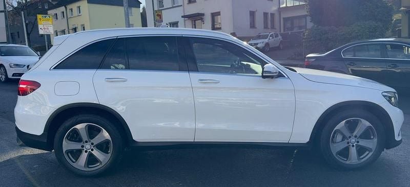 Gebraucht Mercedes GLC220 170 PS (125 kW) 2017 Weiß SUV