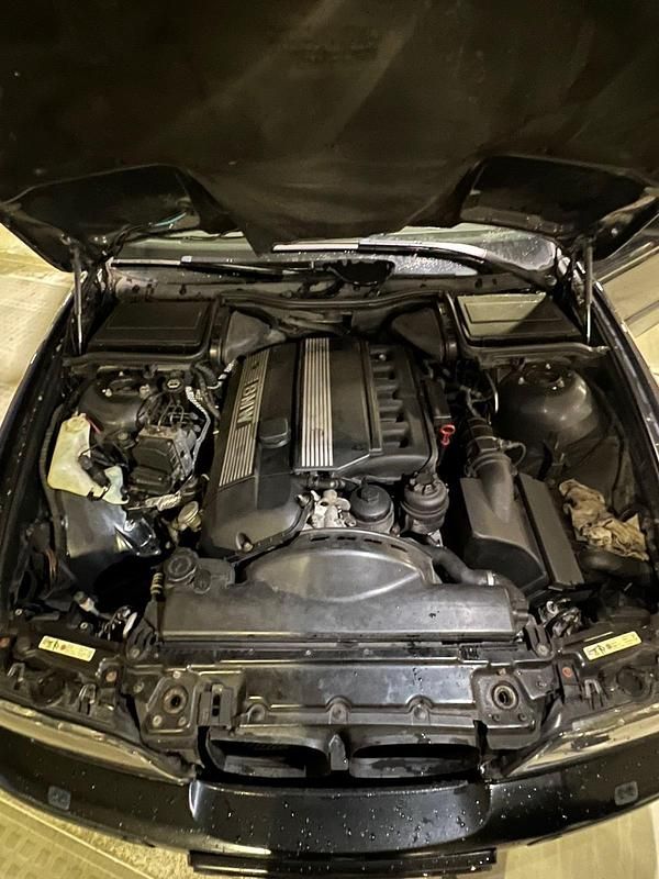 Gebraucht BMW 525 192 PS (141 kW) 2001 Schwarz Kombi