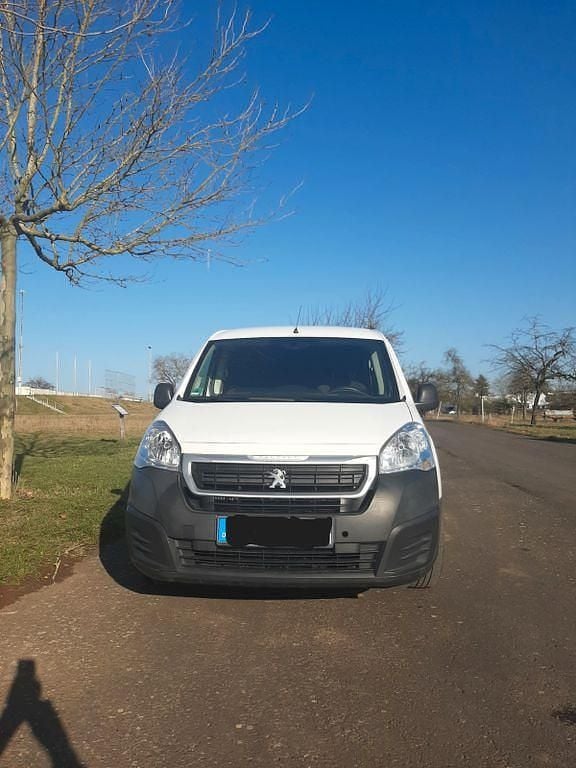 Gebraucht Peugeot Partner 82 PS (60 kW) 2018 Van / Kleinbus
