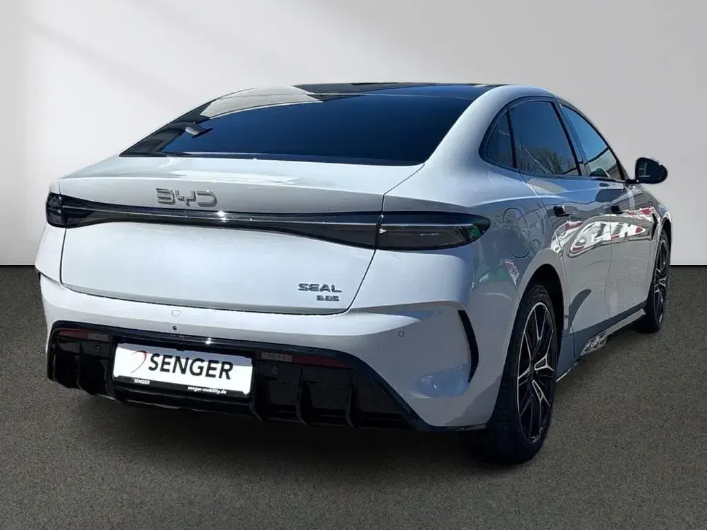 Używany BYD Seal Design 230 kW (313 KM) 2026 Szary Sedan/Limuzyna