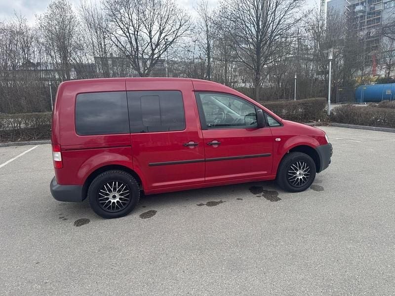 Gebraucht VW Caddy Life 109 PS (80 kW) 2009 Rot Van / Kleinbus