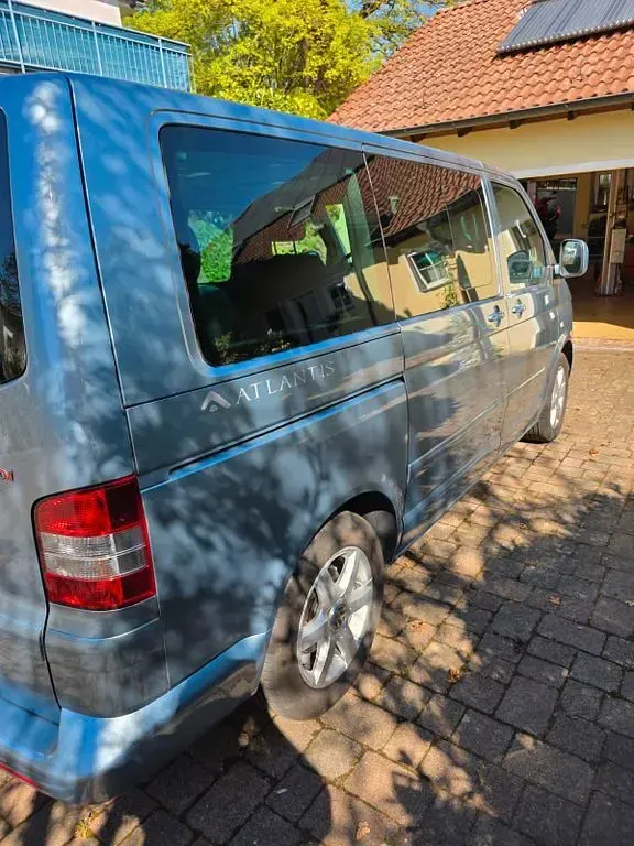 Gebraucht VW Multivan 174 PS (127 kW) 2006 Blau Van / Kleinbus