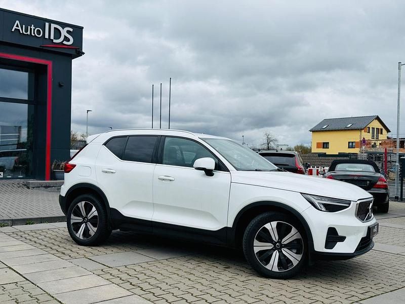 Gebraucht Volvo XC40 Core 129 PS (94 kW) 2022 Weiß SUV