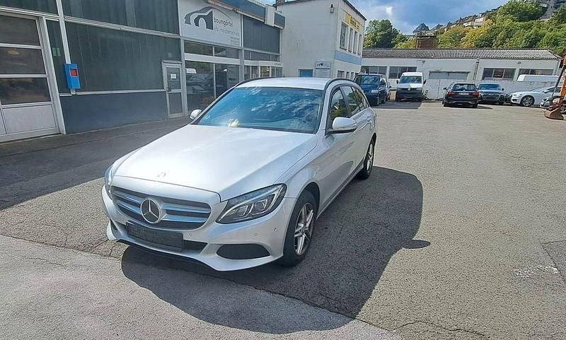 Silber Gebraucht 2015 Mercedes C200 Kombi | 9.900 € (Fairer Preis) - Bild 1/4