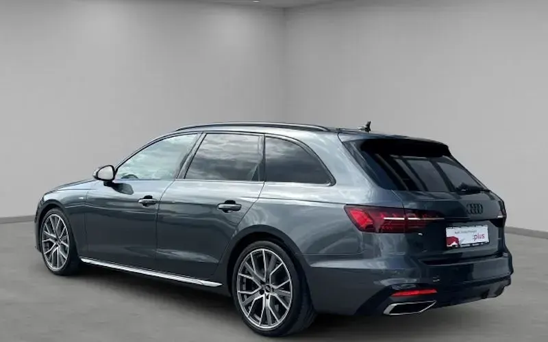 Gebraucht Audi A4 S-Line 286 PS (210 kW) 2023 Grau Kombi