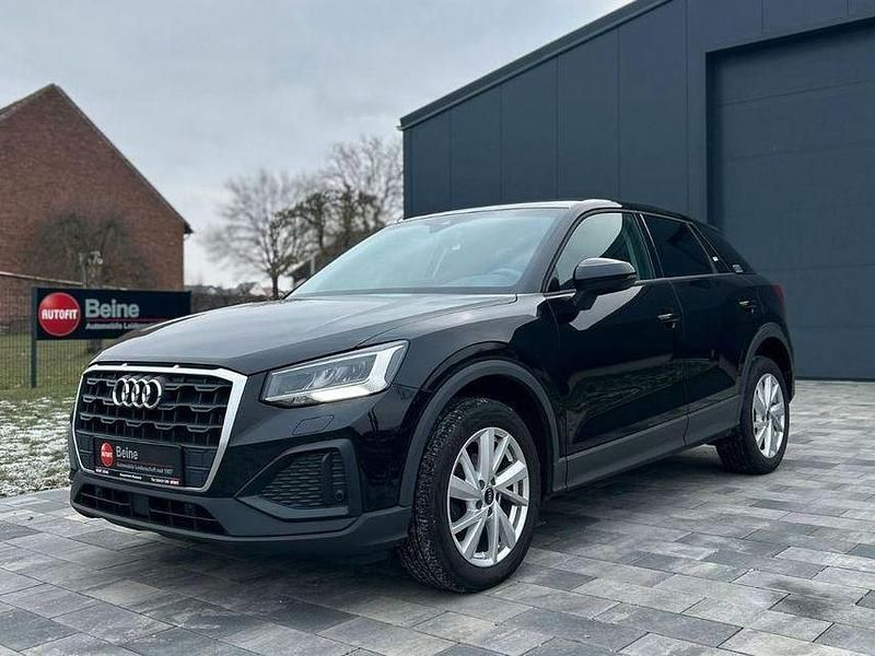 Gebraucht Audi Q2 Basis 150 PS (110 kW) 2022 Schwarz SUV