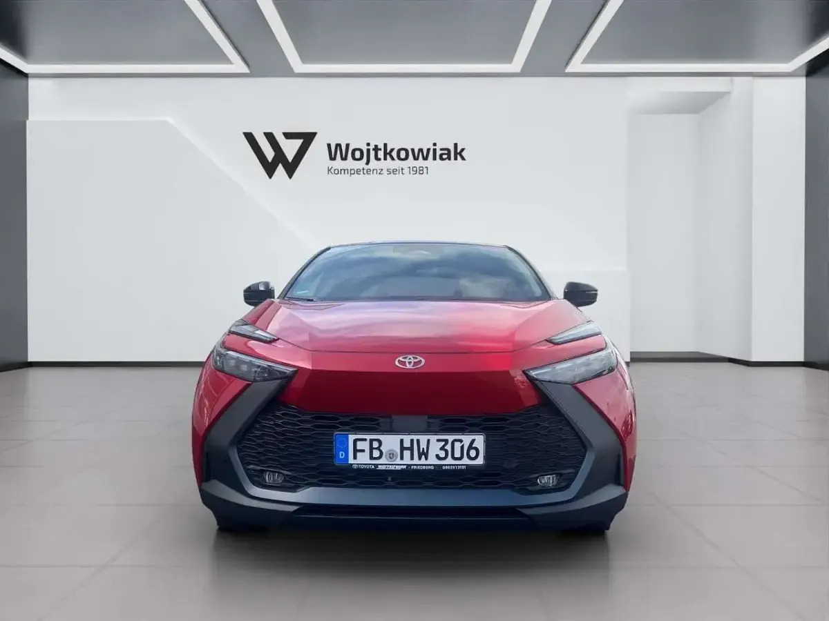 Gebraucht Toyota C-HR 140 PS (102 kW) 2025 Rot SUV