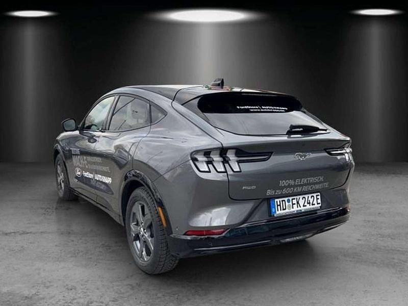 Gebraucht Ford Mustang Mach-E Premium 258 kW (351 PS) 2023 Carbonized gray/asher gray SUV