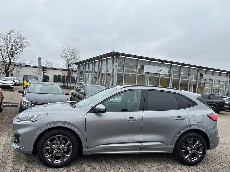 Gebraucht Ford Kuga ST-Line 120 PS (88 kW) 2022 Silber SUV