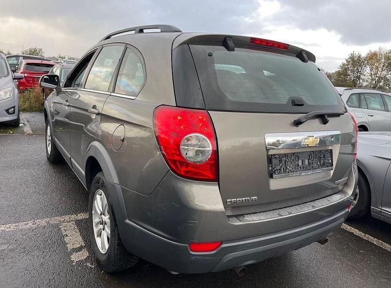 Gebraucht Chevrolet Captiva LS 136 PS (100 kW) 2009 Grau SUV