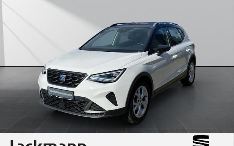 Weiss Gebraucht 2023 Seat Arona FR SUV | 19.990 € (Fairer Preis) - Bild 1/4