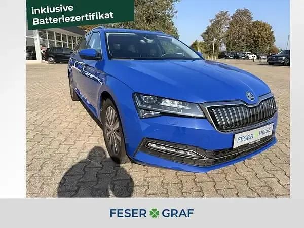 Energyblau Gebraucht 2022 Skoda Superb Kombi | 22.450 € (Superpreis) - Bild 1/4