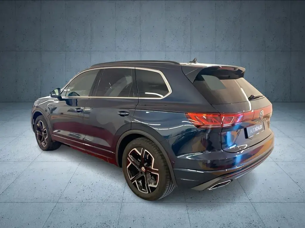 Gebraucht VW Touareg Elegance 286 PS (210 kW) 2023 Blau SUV