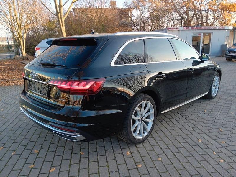 Gebraucht Audi A4 Advanced 204 PS (150 kW) 2024 Schwarz Kombi