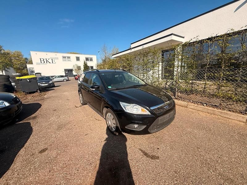 Używany Ford Focus 101 KM (74 kW) 2008 Czarny Kombi