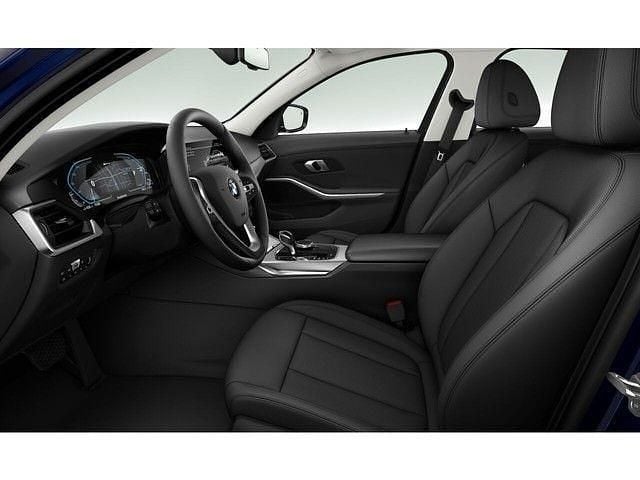 Gebraucht BMW 330e Advantage 292 PS (214 kW) 2019 Blau Limousine