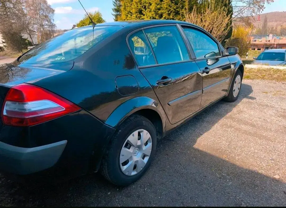 Gebraucht Renault Mégane II 112 PS (82 kW) 2007 Schwarz Limousine