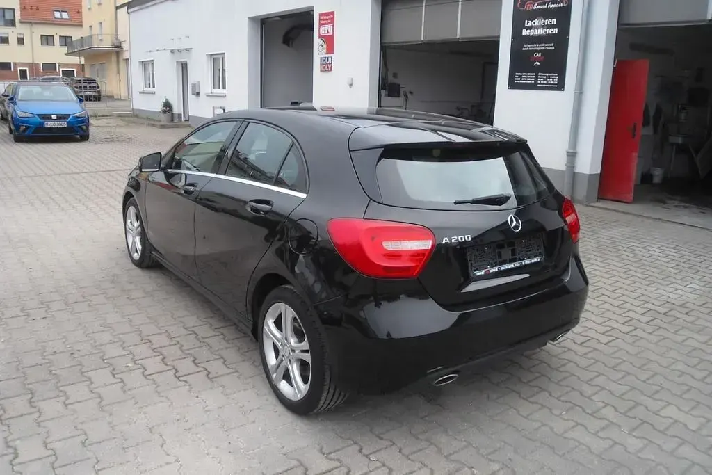 Gebraucht Mercedes A200 156 PS (114 kW) 2013 Schwarz Limousine