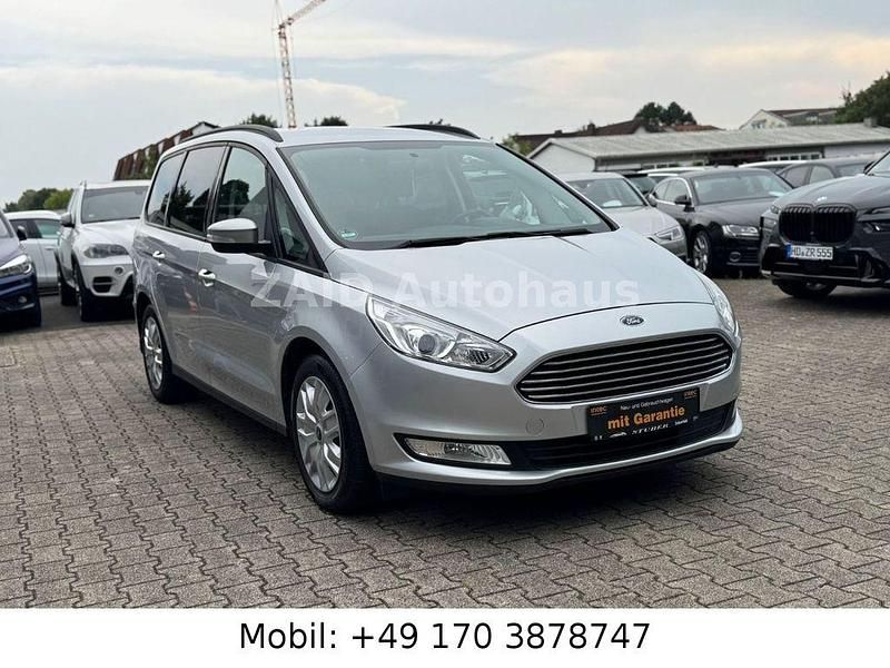 Gebraucht Ford Galaxy Trend 150 PS (110 kW) 2016 Silber Van / Kleinbus