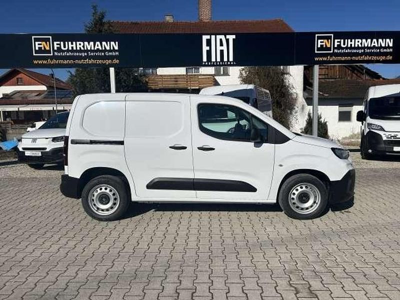 Neu Fiat Doblò 101 PS (74 kW) 2025 Weiß Van / Kleinbus