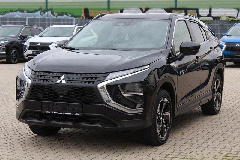 Schwarz Gebraucht 2022 Mitsubishi Eclipse Cross Basis SUV | 16.990 € (Superpreis) - Bild 1/4