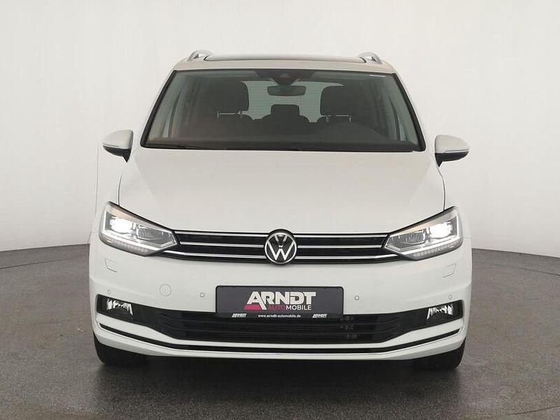 Gebraucht VW Touran Highline 150 PS (110 kW) 2025 Pure white Van / Kleinbus
