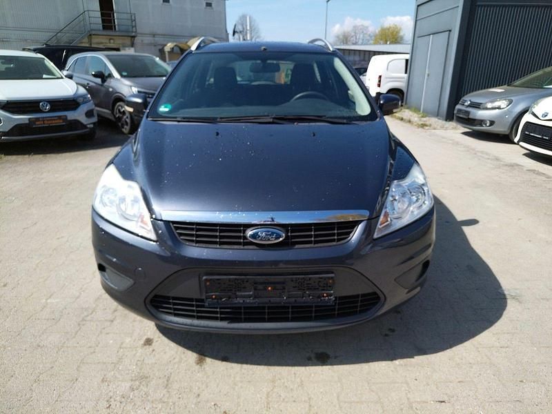 Usata Ford Focus 109 CV (80 kW) 2010 Grigio Station wagon