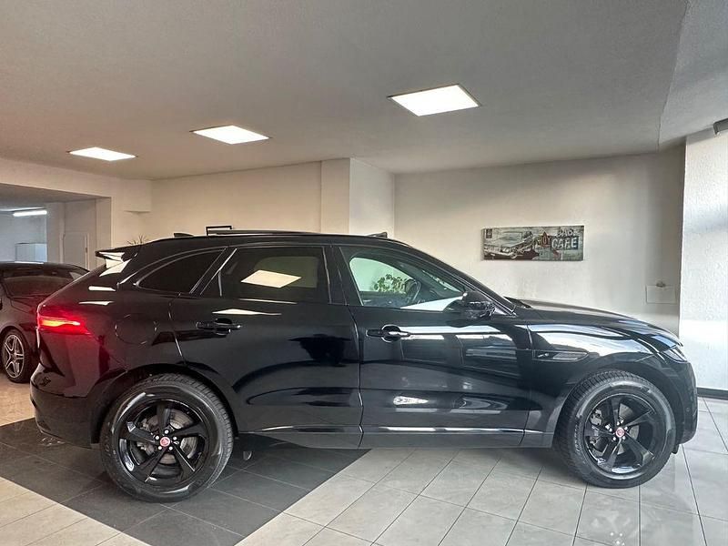Gebraucht Jaguar F-Pace R-Dynamic 204 PS (150 kW) 2022 Schwarz SUV