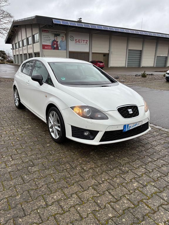 Gebraucht Seat Leon FR 140 PS (102 kW) 2011 Weiß Kleinwagen