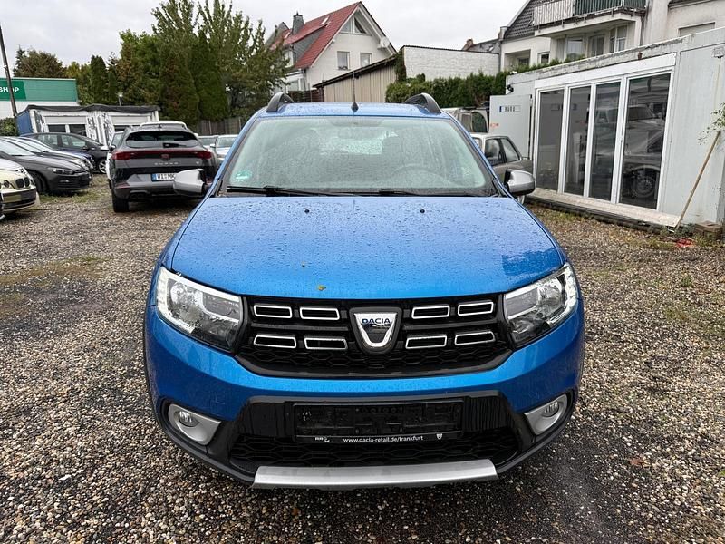Gebraucht Dacia Sandero 90 PS (66 kW) 2019 Blau Limousine