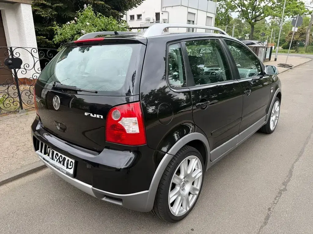 Używany VW Polo 86 KM (63 kW) 2004 Czarny Hatchback