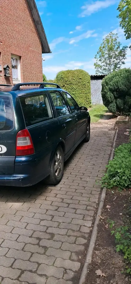 Gebraucht Opel Vectra 101 PS (74 kW) 2002 Blau Kombi