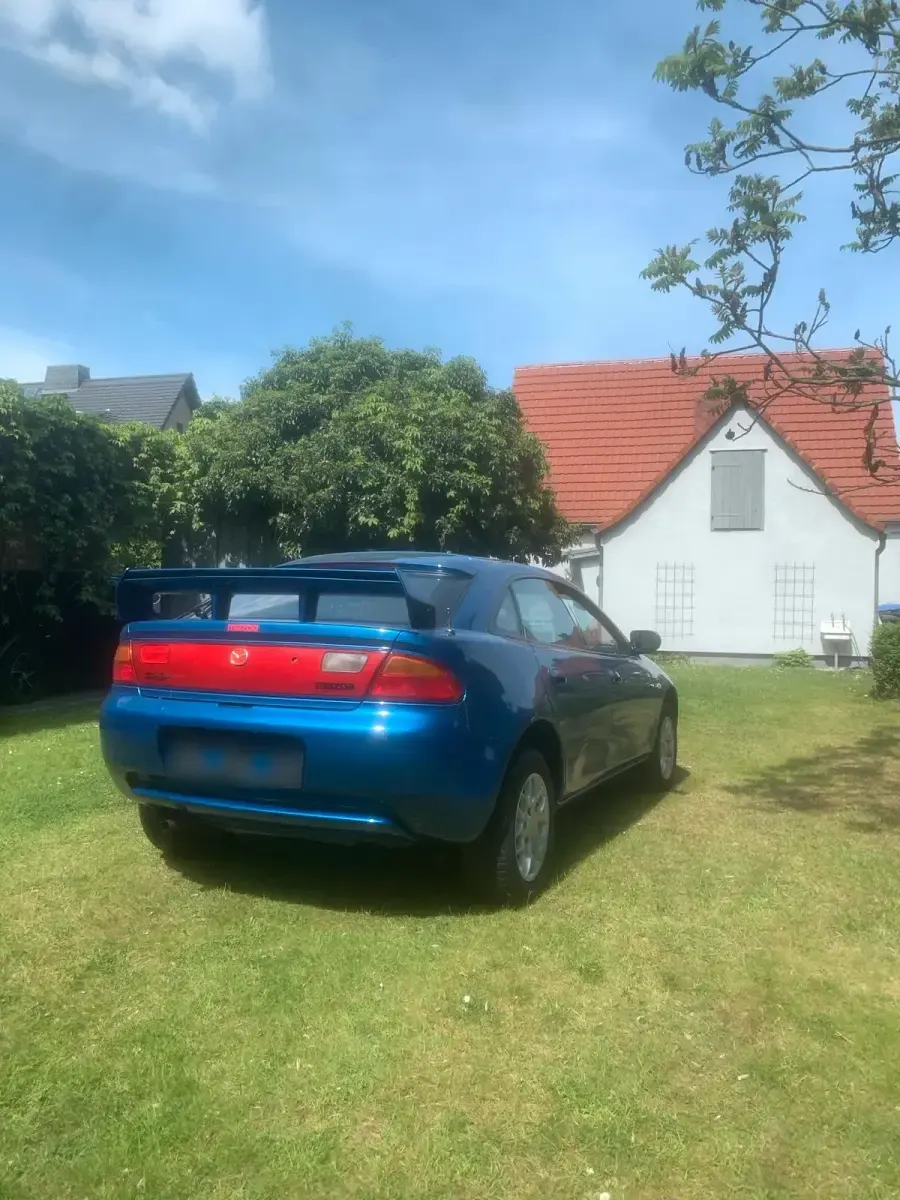 Gebraucht Mazda 323F 88 PS (64 kW) 1998 Blau Limousine