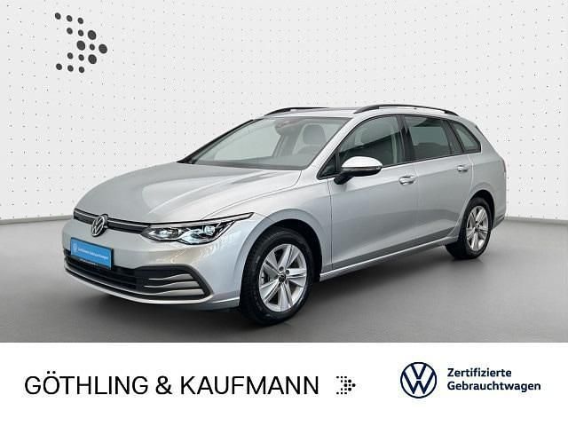 Reflexsilber metallic Gebraucht 2023 VW Golf VIII Life Kombi | 23.260 € (Fairer Preis) - Bild 1/3