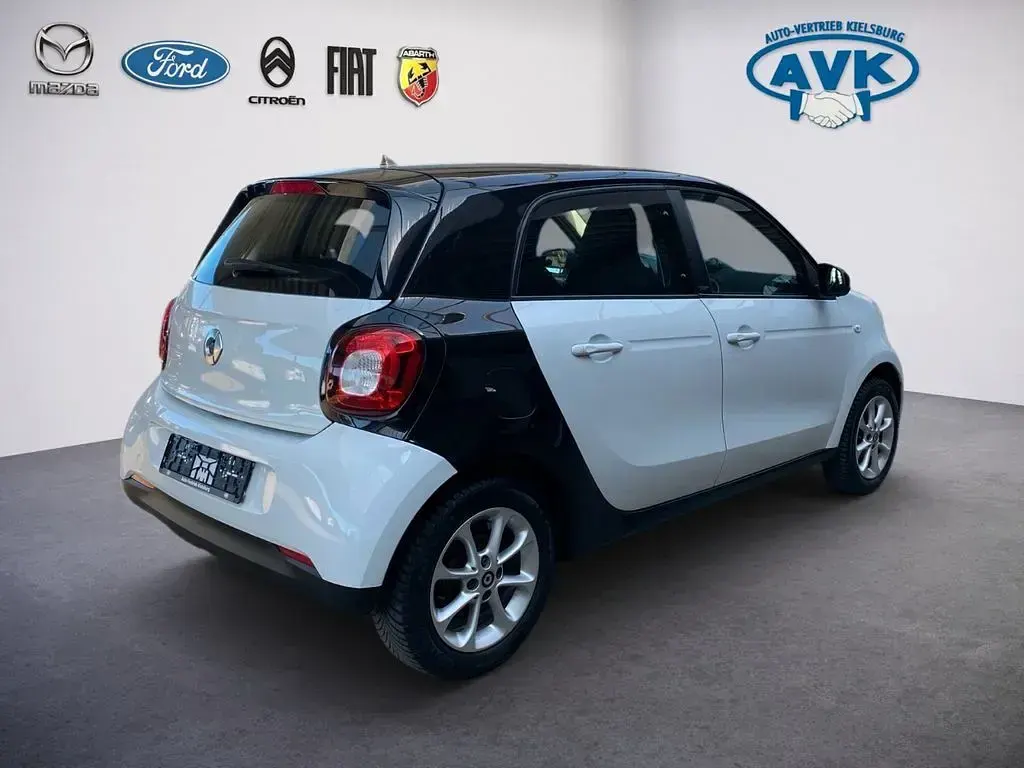 Usata Smart ForFour Passion 71 CV (52 kW) 2016 Bianco Utilitaria