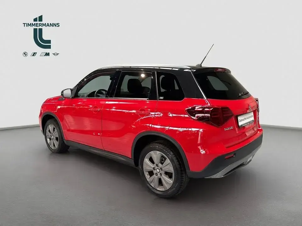 Gebraucht Suzuki Vitara 116 PS (85 kW) 2023 Rot SUV