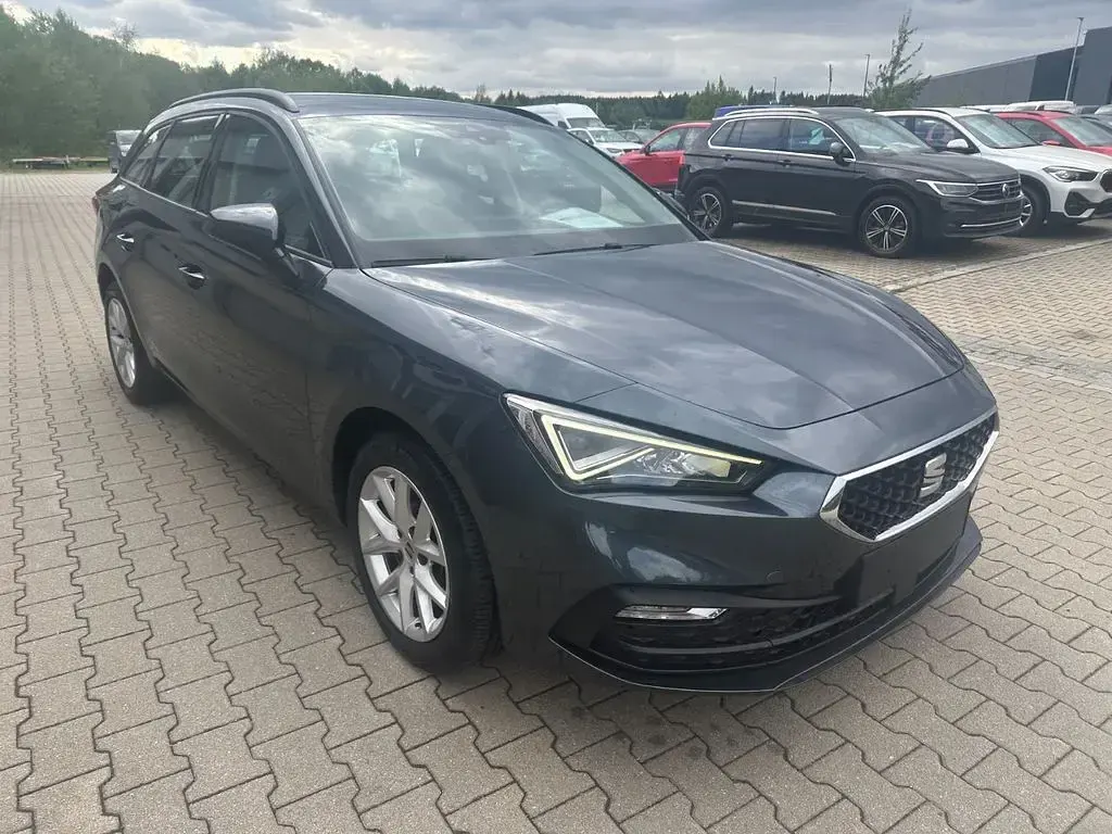 Gebraucht Seat Leon Style 116 PS (85 kW) 2022 Grau Limousine