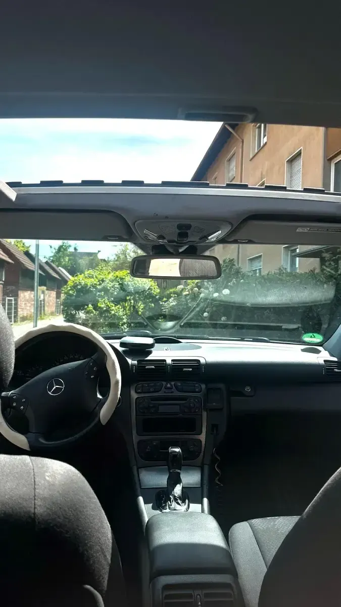 Second-hand Mercedes C220 Avantgarde 143 CP (105 kW) 2001 Argintiu Break