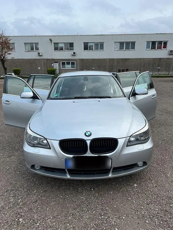 Gebraucht BMW 525 192 PS (141 kW) 2005 Silber Kombi