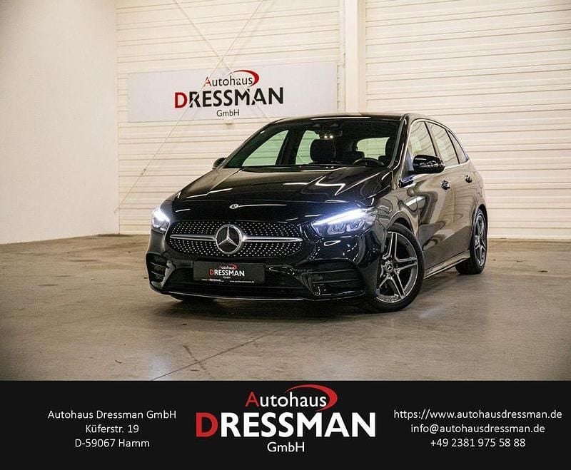 Gebraucht Mercedes B200 AMG line 150 PS (110 kW) 2020 Kosmosschwarz  metalliclack Van / Kleinbus