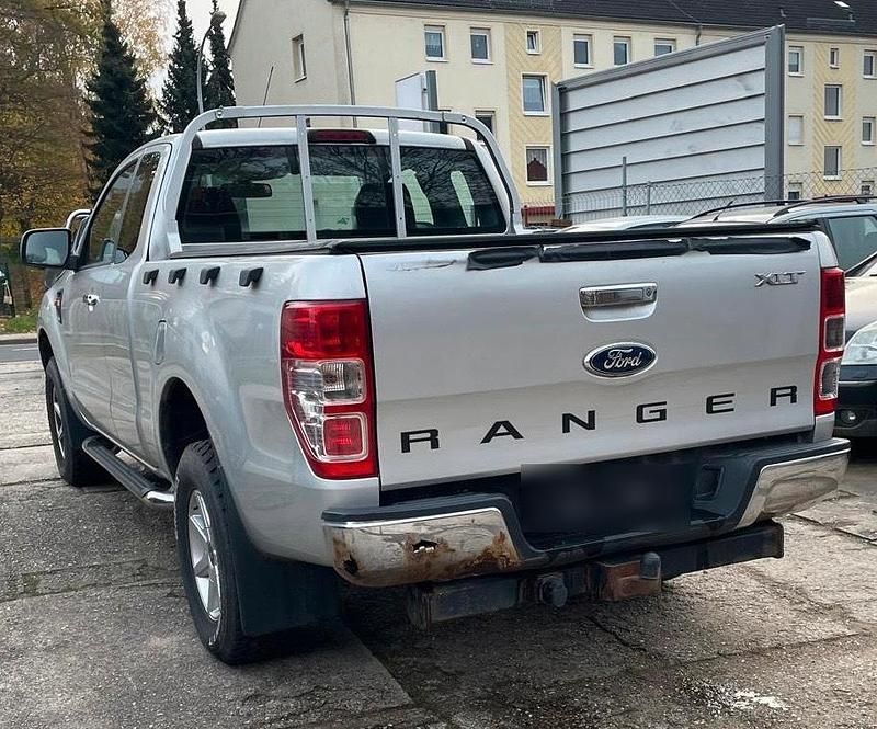 Gebraucht Ford Ranger XLT 150 PS (110 kW) 2013 Silber Pickup
