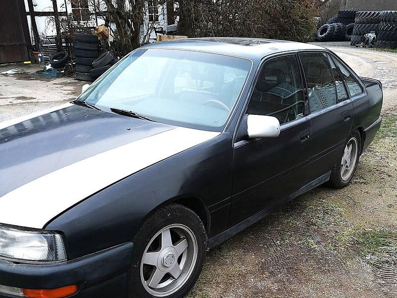 Schwarz Gebraucht 1992 Opel Senator Limousine | 2.900 € - Bild 1/4