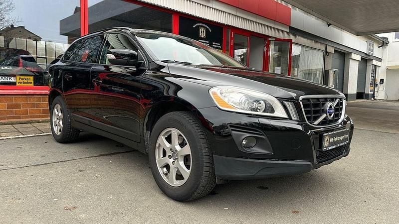 Gebraucht Volvo XC60 Kinetic 175 PS (128 kW) 2011 Schwarz SUV