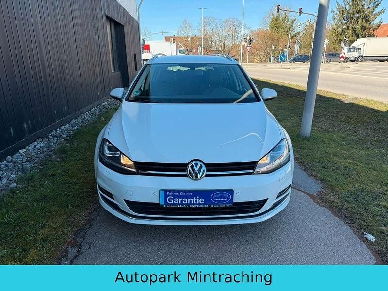 Gebraucht VW Golf VII Highline 150 PS (110 kW) 2016 Weiß Kombi