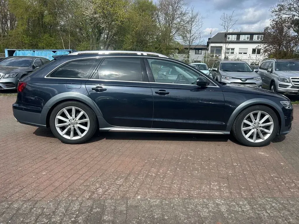 Gebraucht Audi A6 Allroad Ambiente 272 PS (200 kW) 2015 Blau Kombi