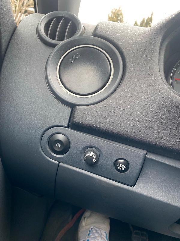 Gebraucht Mitsubishi Colt 95 PS (69 kW) 2011 Rot Kleinwagen