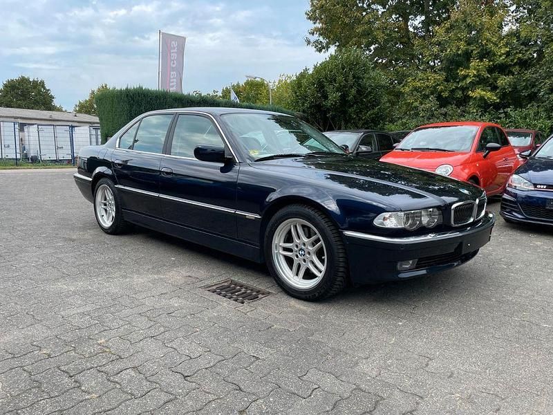 Gebraucht BMW 740 245 PS (180 kW) 2001 Blau Limousine