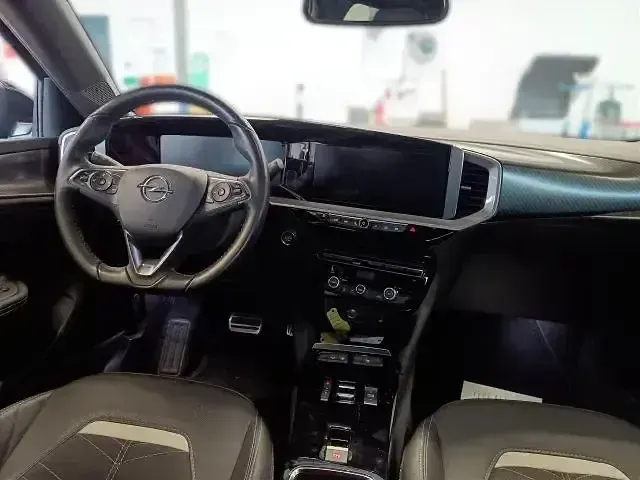 Gebraucht Opel Mokka-e Ultimate 100 kW (136 PS) 2022 Schwarz SUV